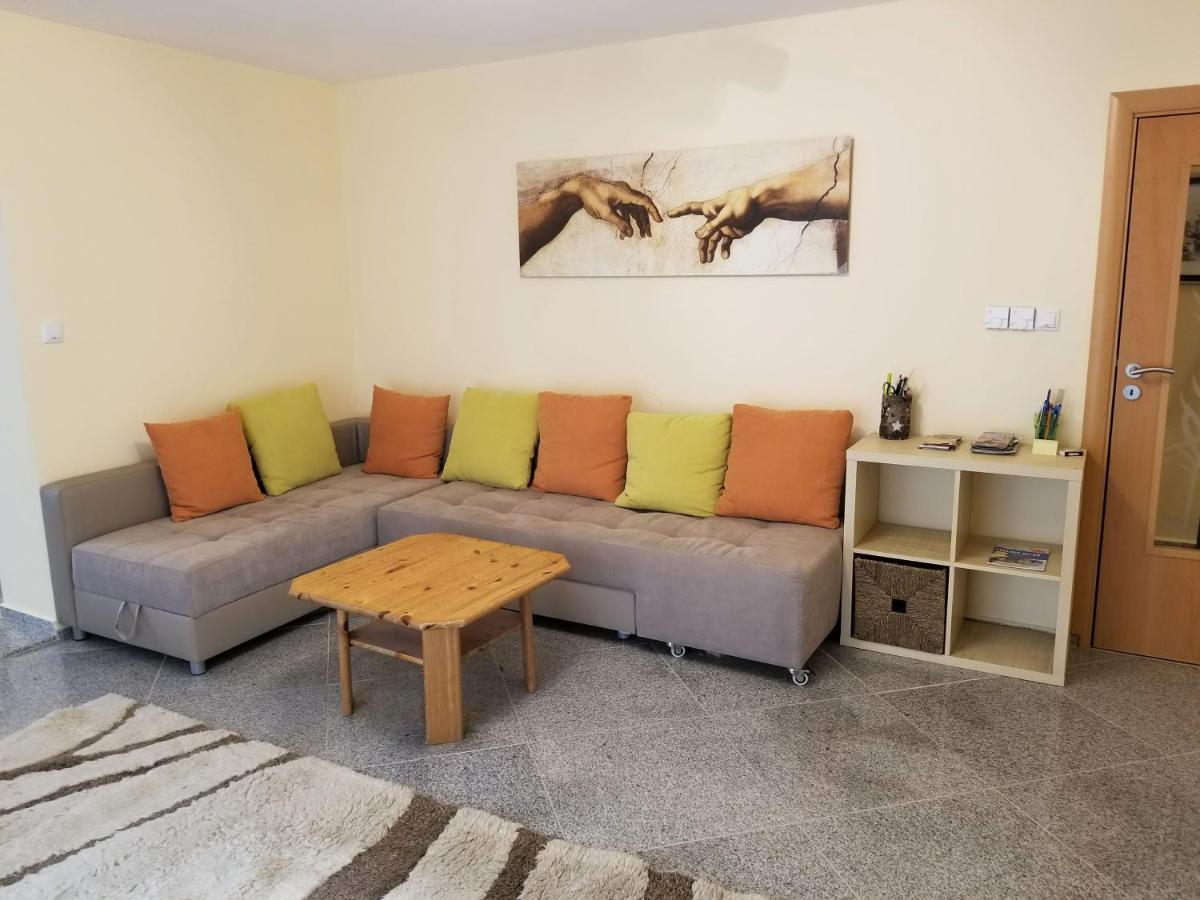 A Spacious 3 Bedroom Apartment In Bad Abbach/Regensburg Bagian luar foto